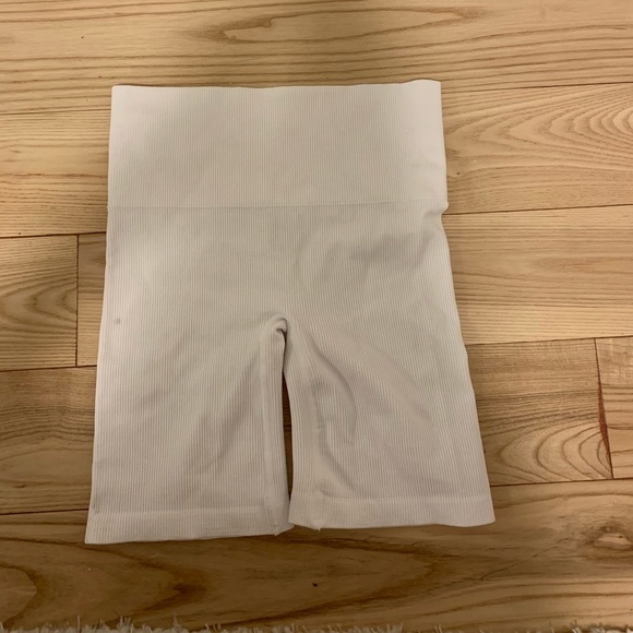 Biker shorts - Picture 1 of 2